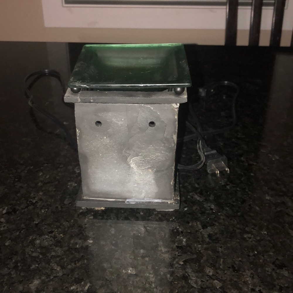 Scentsy warmer - Picture 2 of 7